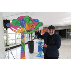 Assembleia Legislativa recebe a exposição Araucárias Vivas, do artista plástico Toto Lopes